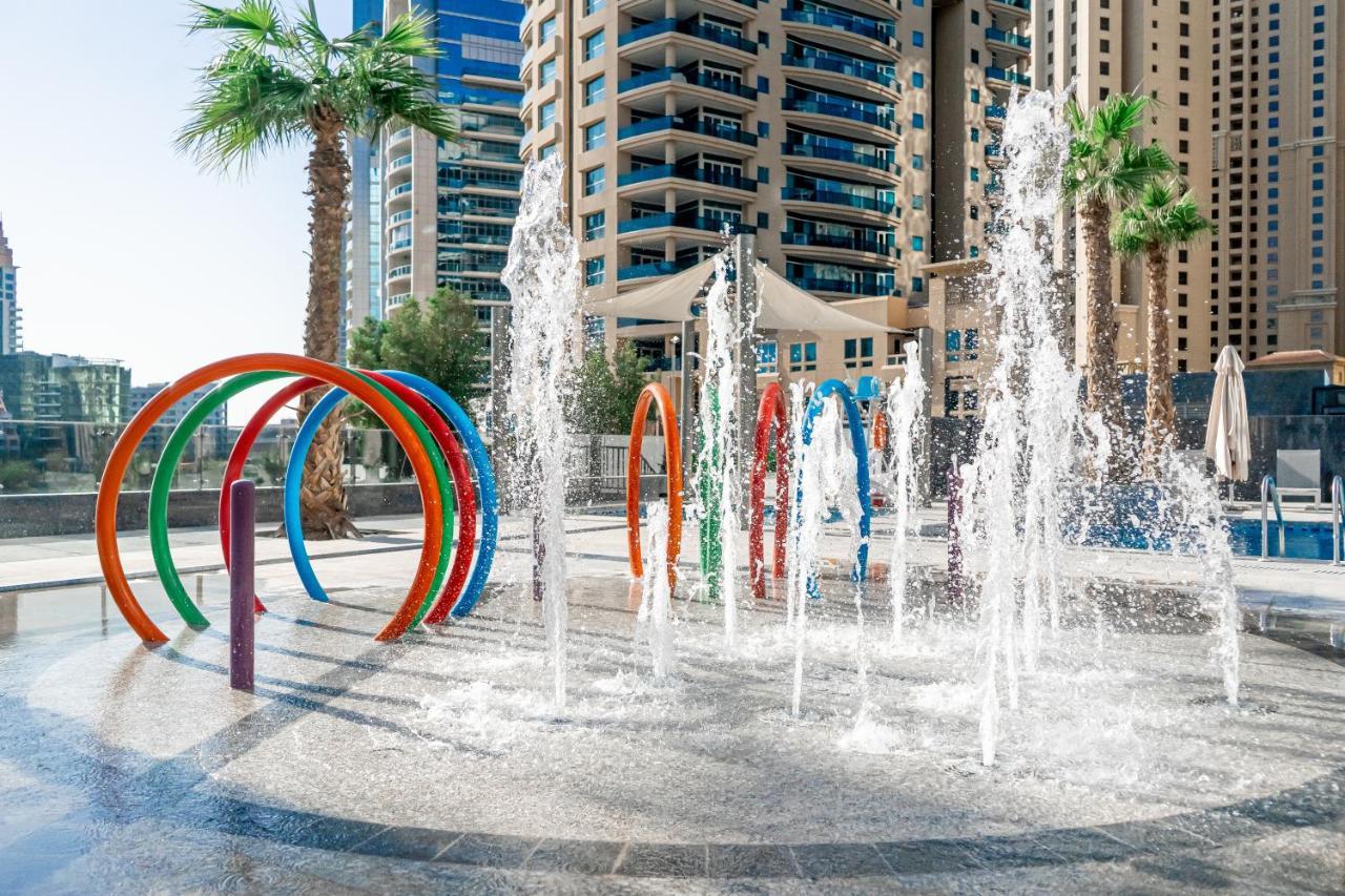 Higuests - Sparkle Towers 2 Dubai Buitenkant foto
