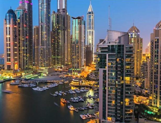 Higuests - Sparkle Towers 2 Dubai Buitenkant foto